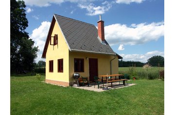 Tšehhi Vabariik Chata Červený Kostelec, Eksterjöör